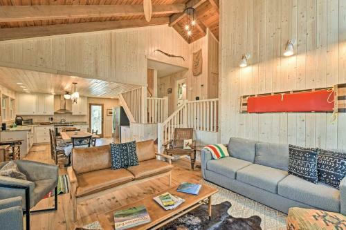 Wonderful Highlands Cabin Less Than 1mi To Glen Falls