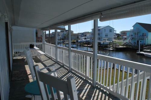 Lighthouse Cove