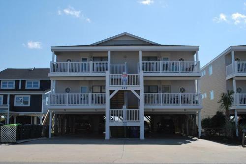 Waters Edge 427