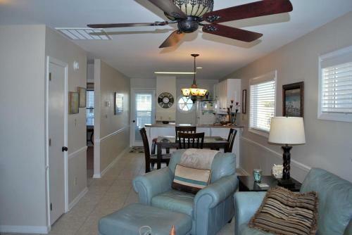 Waters Edge 435
