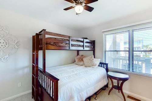 Waters Edge 435