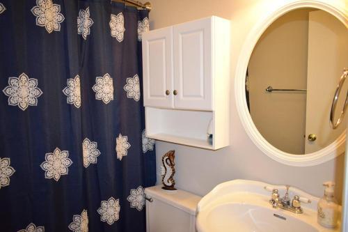 Waters Edge 429