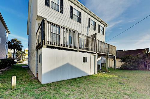 Apartamento Second-row Haven With 2 Units - 100 Yards To Beach! Duplex