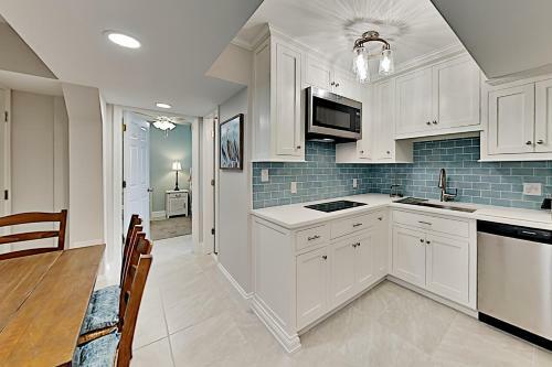 Apartamento Second-row Haven With 2 Units - 100 Yards To Beach! Duplex