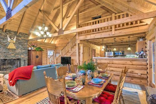 Superb Linville Mountain Cabin With Wraparound Decks!