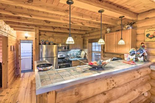 Superb Linville Mountain Cabin With Wraparound Decks!