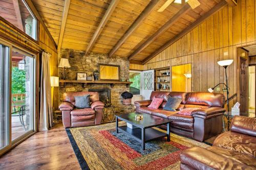 Upscale Cabin With Stunning Blue Ridge Mountain Views