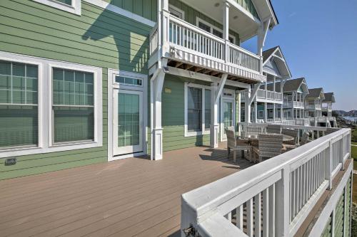 Manteo Waterfront Resort Home With 30-ft Dock!