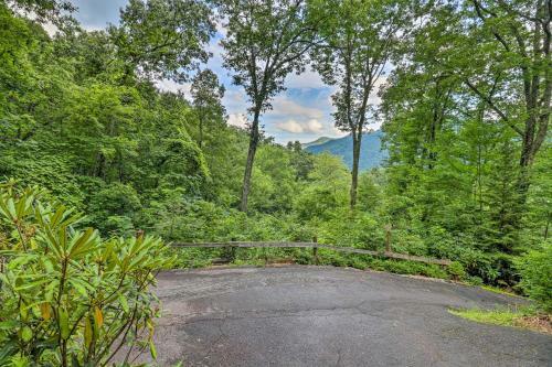 Villa Labri Magical Maggie Valley Escape!