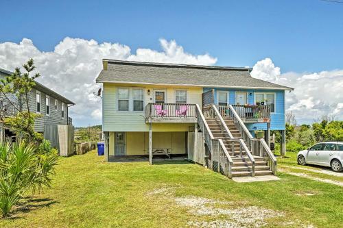 Sunny Townhome With Marsh Views And Walk To Beach