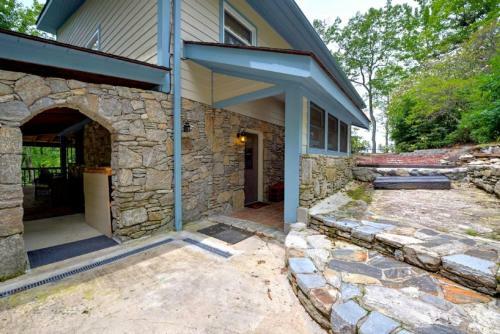 Boulder Ridge Home