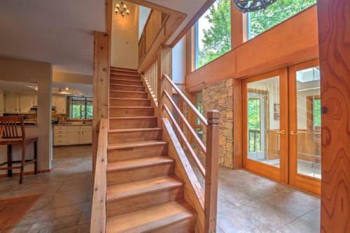 Boulder Ridge Home