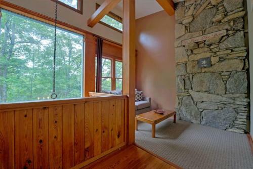Boulder Ridge Home