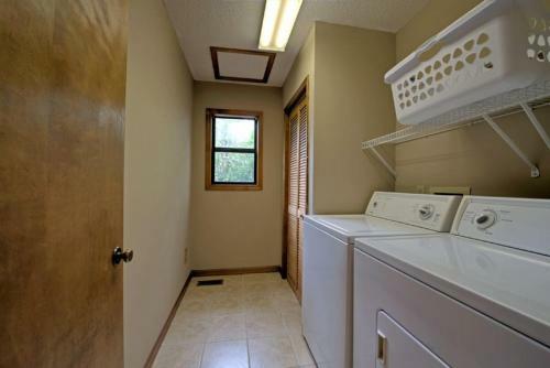 Boulder Ridge Home