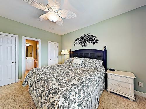 Expansive Beach Beauty With Private Pool & Balconies Home