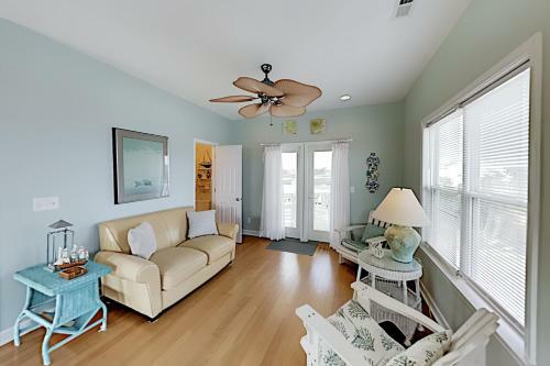 Exceptional Vacation Home In Oak Island
