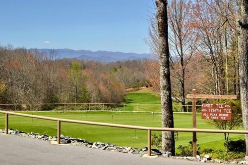 New Listing! Updated Home With Fireplace & Pool Home