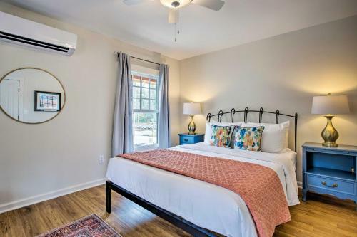 Ideally Located Saluda Apartment On Main St!