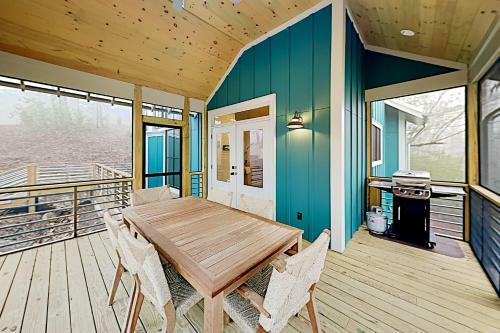 Exceptional Vacation Home In Pisgah Forest Home