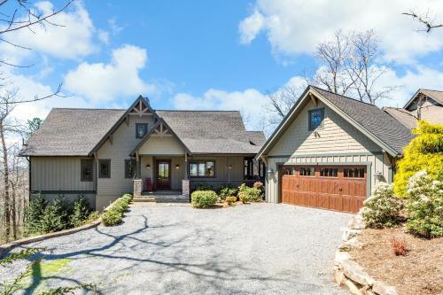 Exceptional Vacation Home In Pisgah Forest Home