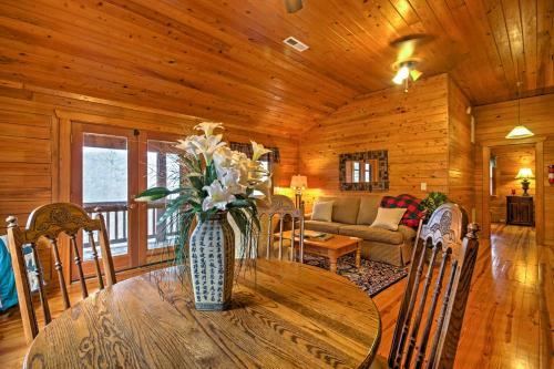 Pristine Sapphire Resort Cabin With Deck And Game Room