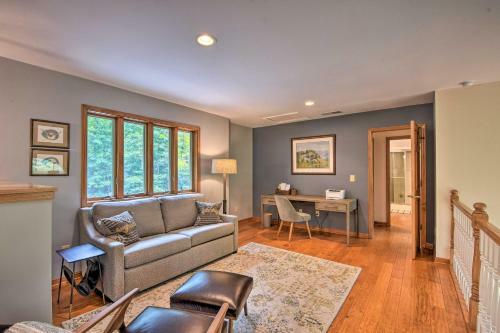 Quiet Riverfront Escape With Deck And Fly Fishing