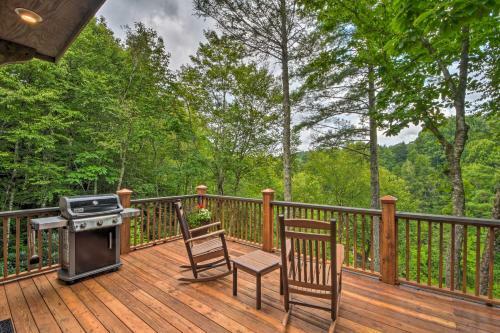 Quiet Riverfront Escape With Deck And Fly Fishing