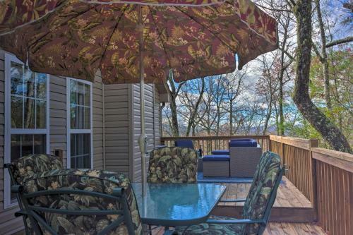 Cozy Sapphire Resort Home With Deck And Mtn Views