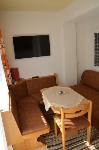 Hostal G�stehaus Brugger