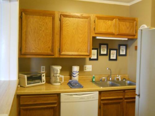 Sugar Ski & Country Club Unit 231