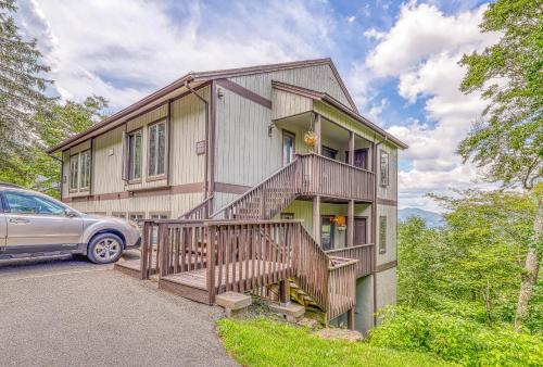 Skyleaf Villa 801