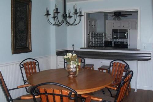 Sugar Ski & Country Club Unit 213