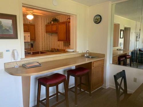Sugar Ski & Country Club Unit 416