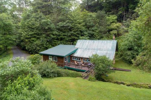 1 Bed 1 Bath Vacation Home In Sylva