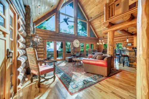 Mountain Heritage Lodge