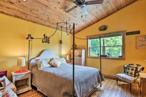 Breathtaking Great Smoky Mountains Retreat With Deck!