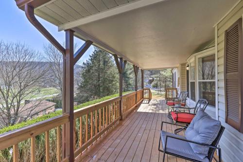 Hot Tub And Fire Pit At Blue Ridge Bungalow!