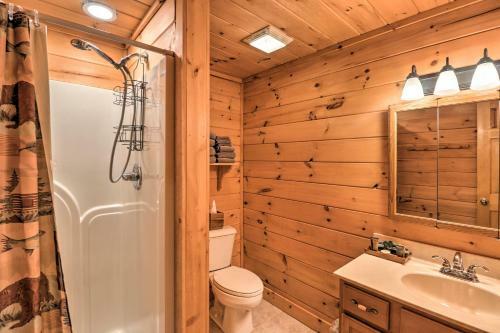 Summits End Hideaway With Grill And Hot Tub!