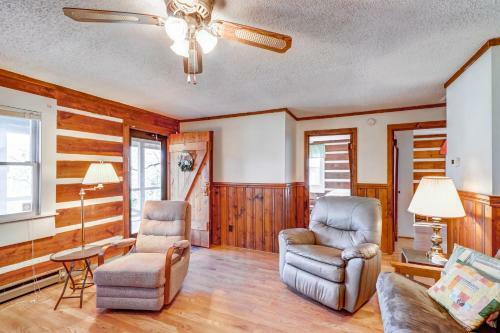 2 Bed 2 Bath Vacation Home In Whittier II