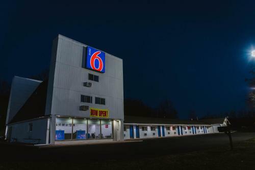 Motel 6 Bellville, Oh