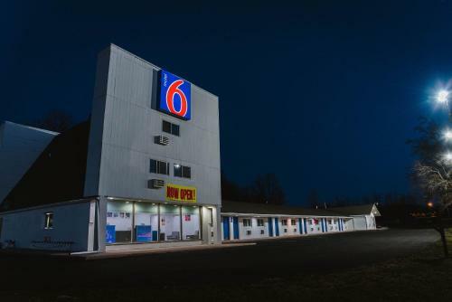Motel 6 Bellville, Oh