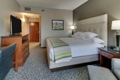 Hotel Drury Inn & Suites Cleveland Beachwood