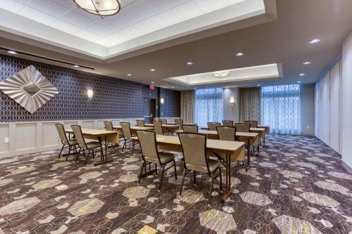 Hotel Drury Inn & Suites Cleveland Beachwood
