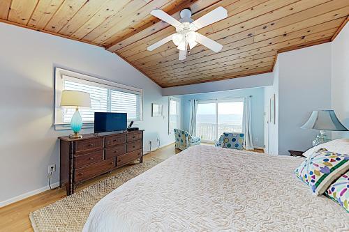 New Listing! Oceanfront Getaway - Steps To Sand Home