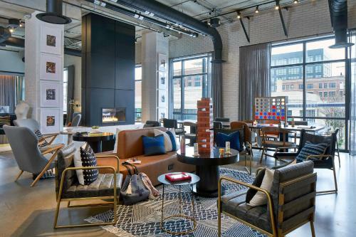 Hotel Moxy Columbus Short North