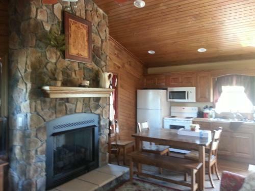 Bed & Breakfast Amish Blessings Cabins