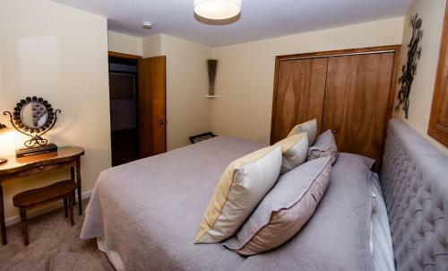 Hostal Small Batch Lodging