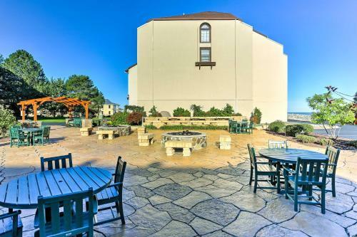 Apartamento Lakeside Port Clinton Condo With Pool Access And View!