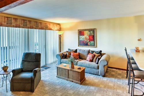 Apartamento Lakeside Port Clinton Condo With Pool Access And View!