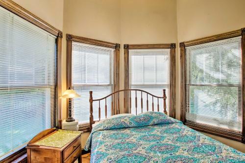 Charming Studio Cottage, Ski-in And Ski-out Access!